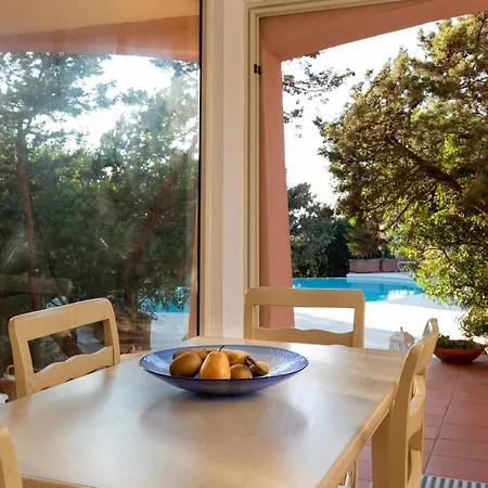 Casa Ivy A Due Passi Da Cala Romantica By Wonderful Italy * ポルト・チェルボ