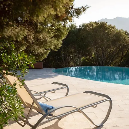 Casa Ivy A Due Passi Da Cala Romantica By Wonderful Italy