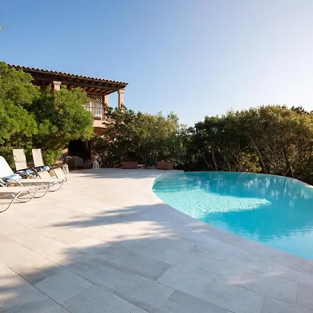 Casa Ivy A Due Passi Da Cala Romantica By Wonderful Italy *