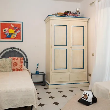 Casa Ivy A Due Passi Da Cala Romantica By Wonderful Italy *