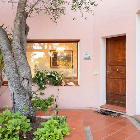Casa Ivy A Due Passi Da Cala Romantica By Wonderful Italy
